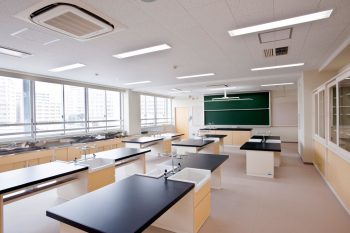 足立区立小中一貫校・新田学園