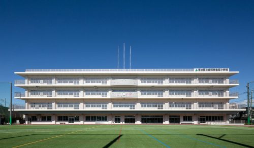 足立区立鹿浜五色桜小学校