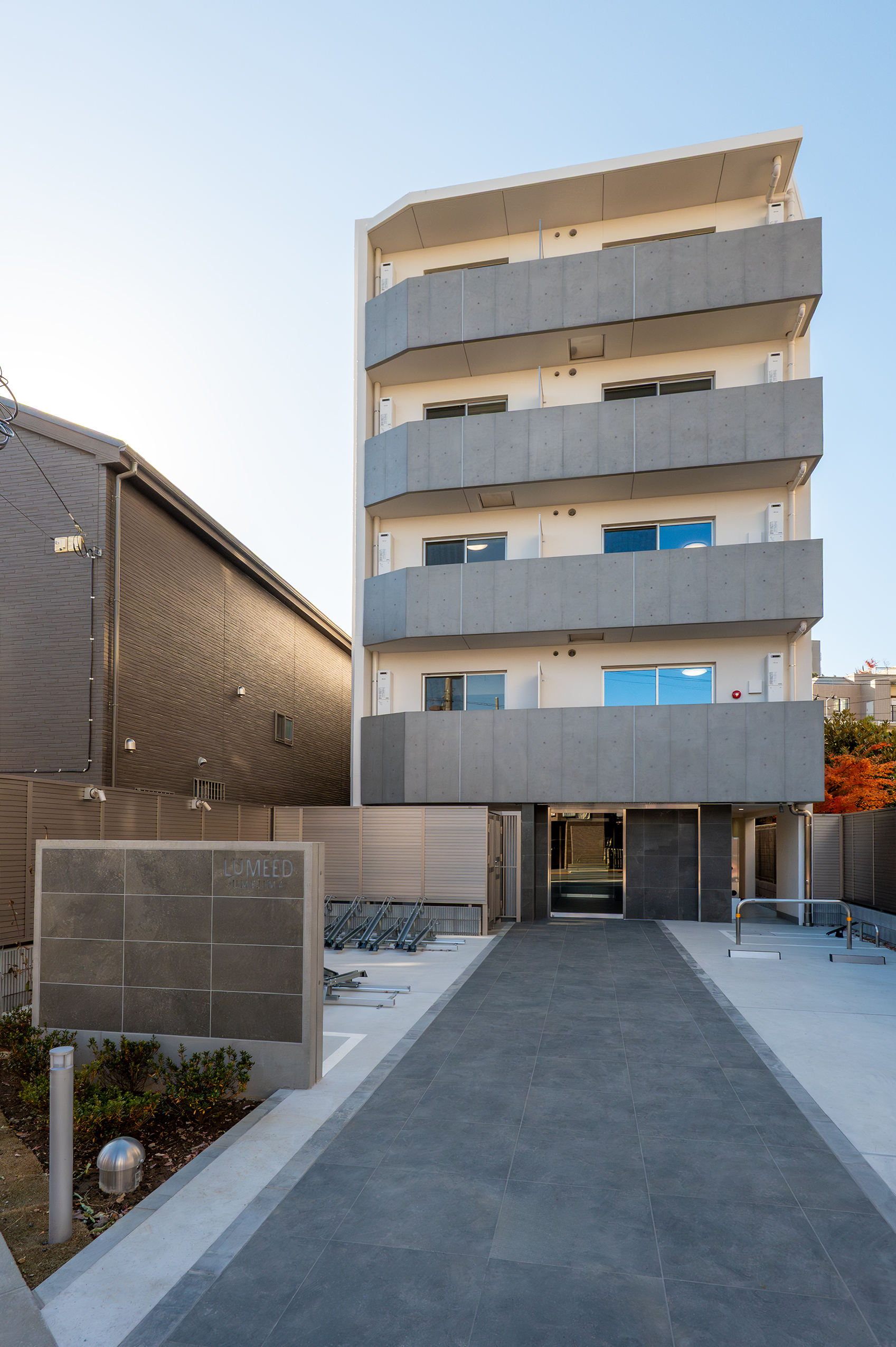 LUMEED梅島